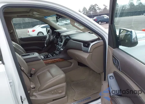 2016 Chevrolet Suburban Ltz z USA, uszkodzony, nr VIN 1GNSKJKC3GR456782